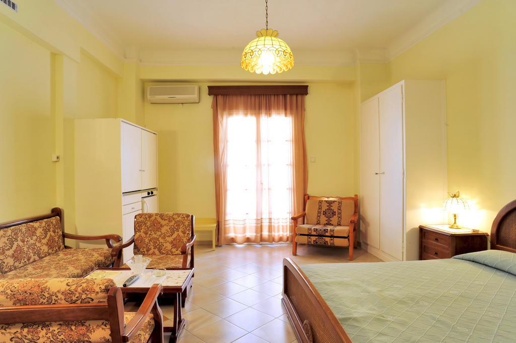 Sea Colours Rooms & Apartments 埃尔莫波利斯 客房 照片